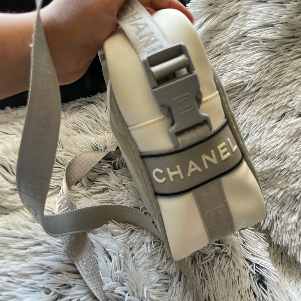 Authentic Chanel Sport Line crossbody/Messenger Bag 😆 - Picture 3 of 6